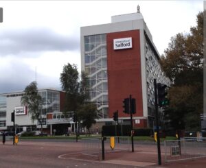 Business Schools With Online MBA Programs In The UK